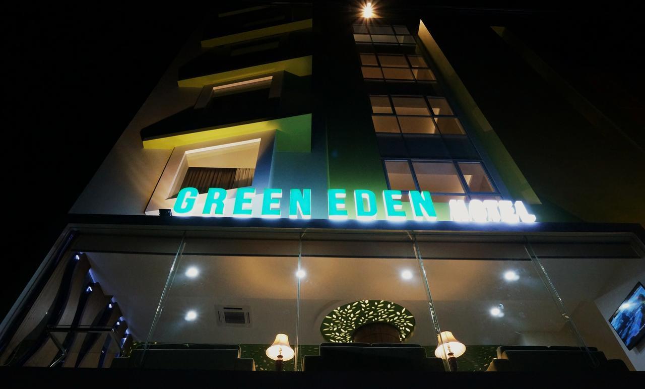 Green Eden Hotel Manado Buitenkant foto